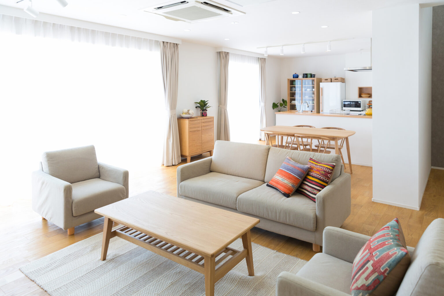 6畳和室をおしゃれな寝室に!和モダン風インテリアのポイントと実例を紹介します - 株式会社三和商店